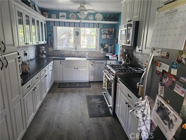 Detail Gallery Image 5 of 23 For 16732 E Main St, Orange,  CA 92865 - 3 Beds | 1 Baths