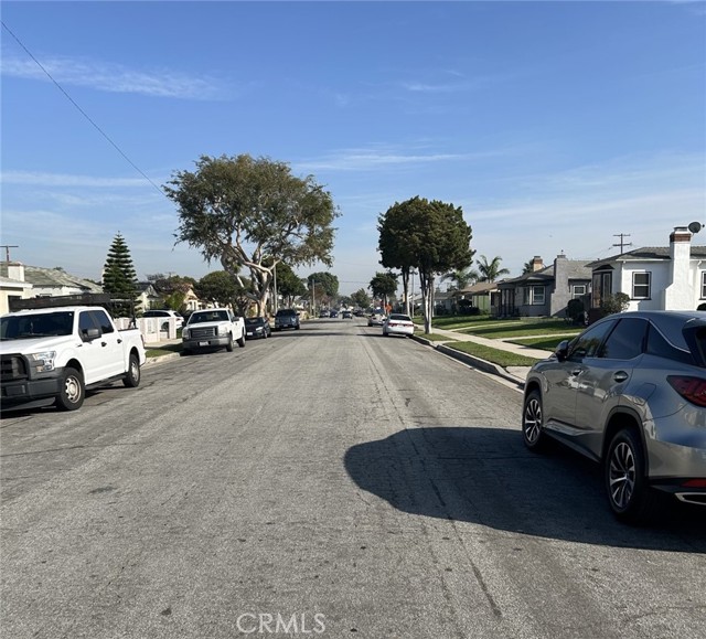 3000 W 84th Street, Inglewood CA: https://media.crmls.org/medias/78b5b989-b773-4f98-b41e-bc36a775b378.jpg