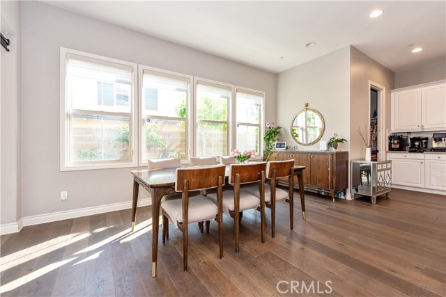 58 Dublin, Irvine CA: https://media.crmls.org/medias/78b5c7e3-867f-4fa7-af88-e1a40ef527ab.jpg
