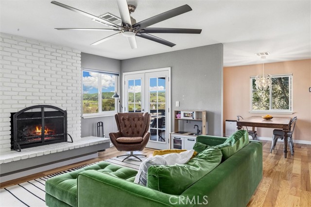 Detail Gallery Image 7 of 35 For 5201 Juarez, Atascadero,  CA 93422 - 3 Beds | 2 Baths