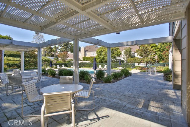 Detail Gallery Image 30 of 33 For 25 Hillsdale Dr #6,  Newport Beach,  CA 92660 - 3 Beds | 2/1 Baths