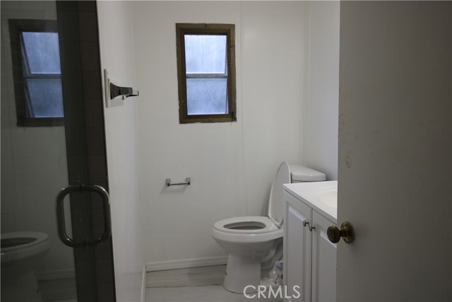 Detail Gallery Image 8 of 20 For 10711 Sherman Grove #36,  Sunland,  CA 91040 - 2 Beds | 1/1 Baths