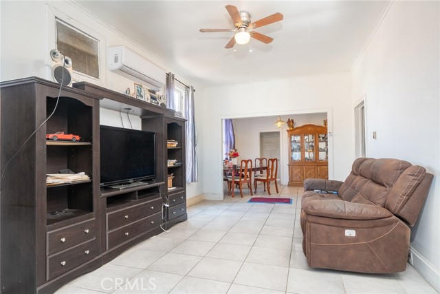 Detail Gallery Image 7 of 30 For 2815 Citrus Ave, Bakersfield,  CA 93307 - 2 Beds | 1/1 Baths