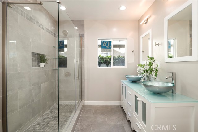 Detail Gallery Image 24 of 41 For 2523 S Victoria Ave, Los Angeles,  CA 90016 - 4 Beds | 2 Baths