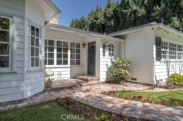 Detail Gallery Image 7 of 38 For 15253 Sutton St, Sherman Oaks,  CA 91403 - 3 Beds | 2/1 Baths