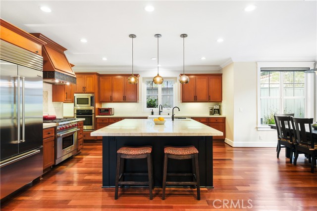 Detail Gallery Image 17 of 71 For 1314 19th St, Manhattan Beach,  CA 90266 - 5 Beds | 4/2 Baths