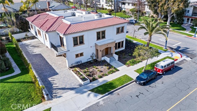 51 Kennebec Avenue, Long Beach, California 90803, ,Multi-Family,For Sale,Kennebec,OC24049570