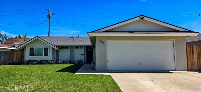 1502 W Hemlock Way, Santa Ana CA: https://media.crmls.org/medias/78b9b3a5-52a5-431c-a5ef-b45e4bfab22c.jpg