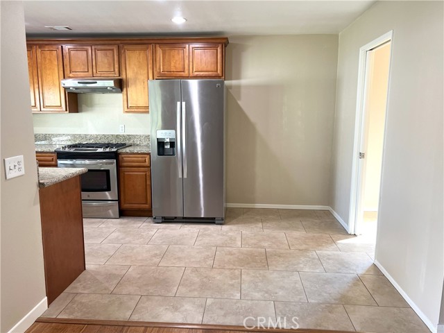 Detail Gallery Image 8 of 42 For 42650 San Julian Pl, Temecula,  CA 92592 - 4 Beds | 2 Baths