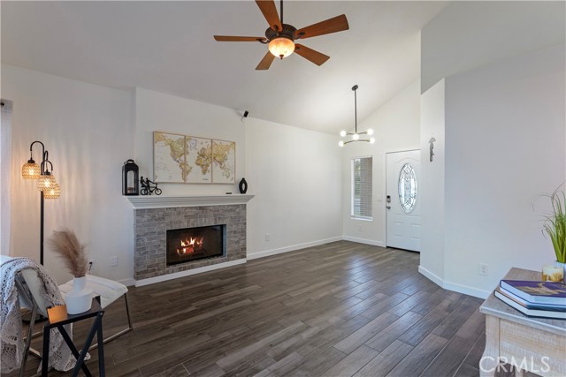 Detail Gallery Image 7 of 32 For 31849 Corte Priego, Temecula,  CA 92592 - 3 Beds | 2/1 Baths