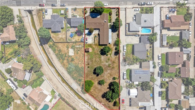 Image 5 of 63 For 357 Basetdale