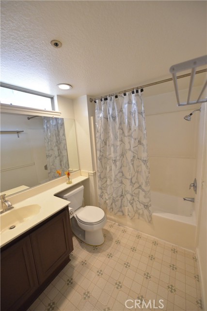 Detail Gallery Image 28 of 31 For 13440 Banning St, Fontana,  CA 92336 - 3 Beds | 2/1 Baths