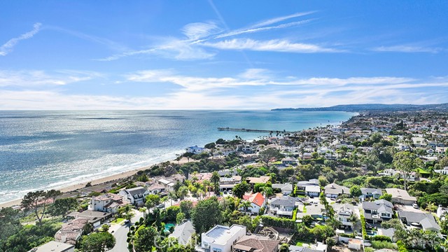 1699 Calle De Los Alamos, San Clemente CA: https://media.crmls.org/medias/78bbba73-d783-45d2-be37-9498c96a090c.jpg