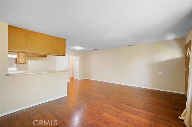 Detail Gallery Image 6 of 18 For 3807 W Victory Bld, Burbank,  CA 91505 - 1 Beds | 1 Baths