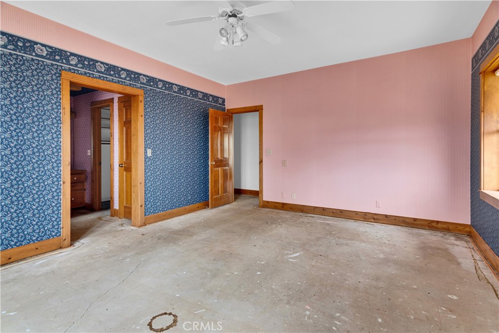 https://media.crmls.org/medias/78be3e46-baf9-4065-af3e-54b39ad0c79f.jpg?preset=X-Large