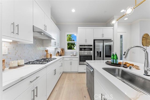 241 Abacus, Irvine CA: https://media.crmls.org/medias/78bf3826-5b64-45ed-9894-e62e66e8f61d.jpg