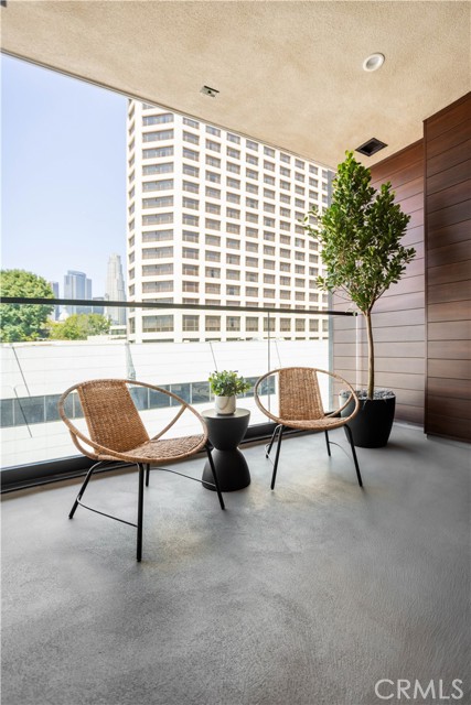 118 Astronaut Ellison S Onizuka Street, Los Angeles CA: https://media.crmls.org/medias/78bf7cdd-fd46-49a3-a3d9-5204e19fb481.jpg