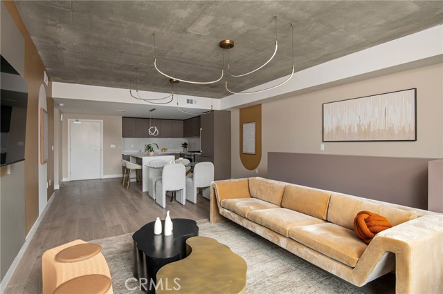 Detail Gallery Image 2 of 17 For 380 Cordova St #105,  Pasadena,  CA 91101 - 2 Beds | 2/1 Baths