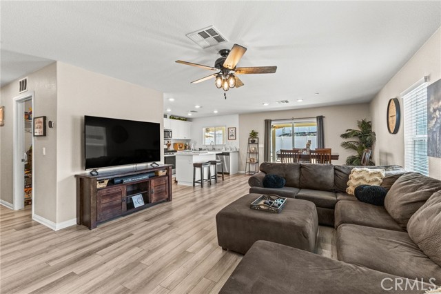Detail Gallery Image 6 of 35 For 27777 Calle Los Olivos, Menifee,  CA 92585 - 3 Beds | 2 Baths
