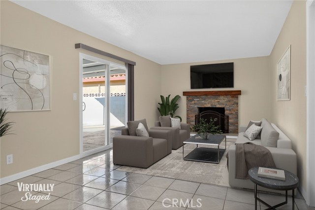 Detail Gallery Image 9 of 32 For 4731 Hamilton Avenue, Oxnard,  CA 93033 - 4 Beds | 2 Baths