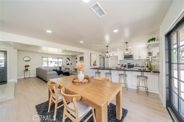 Detail Gallery Image 15 of 58 For 19605 Galway St, Rialto,  CA 92377 - 5 Beds | 3 Baths