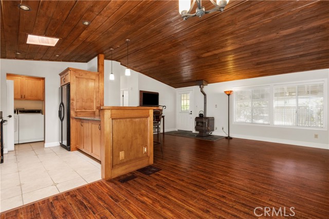 4250 Skylink Lane, Paso Robles CA: https://media.crmls.org/medias/78c15bf9-da8a-4611-847e-f8ef8845cbb6.jpg