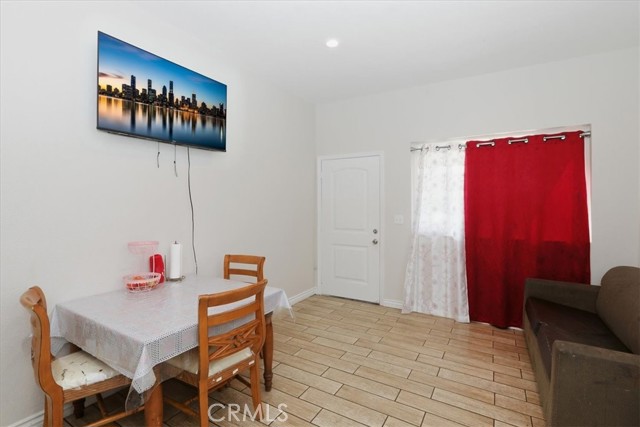 Detail Gallery Image 10 of 30 For 245 Commercial Ave, Riverside,  CA 92507 - 3 Beds | 1 Baths