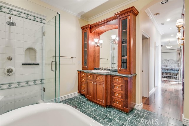 Detail Gallery Image 18 of 54 For 1409 via Arco, Palos Verdes Estates,  CA 90274 - 7 Beds | 5/2 Baths
