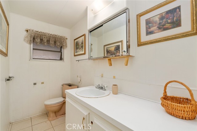 2692 Highland Avenue, Highland CA: https://media.crmls.org/medias/78c27fe7-80ff-4c6a-bea9-299e2339683b.jpg