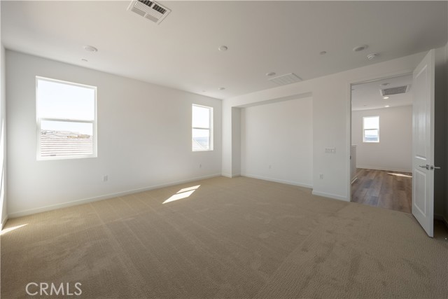 Detail Gallery Image 4 of 5 For 28823 Appaloosa Pl, Castaic,  CA 91384 - 4 Beds | 3 Baths