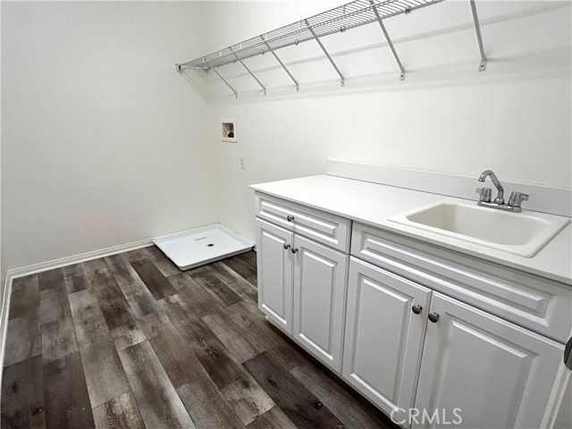 Detail Gallery Image 15 of 32 For 5944 Silveira St, Corona,  CA 92880 - 3 Beds | 2/1 Baths