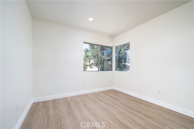 Detail Gallery Image 9 of 36 For 23760 Timber Bluff Ct, Moreno Valley,  CA 92557 - 4 Beds | 2/1 Baths