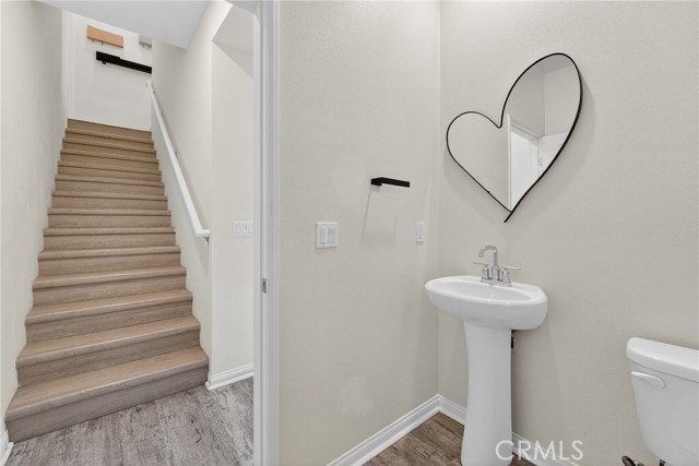 Detail Gallery Image 25 of 55 For 8405 N Fusion, Northridge,  CA 91325 - 4 Beds | 4 Baths