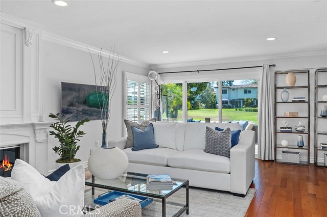 Detail Gallery Image 12 of 32 For 525 Vista Flora, Newport Beach,  CA 92660 - 3 Beds | 2/1 Baths