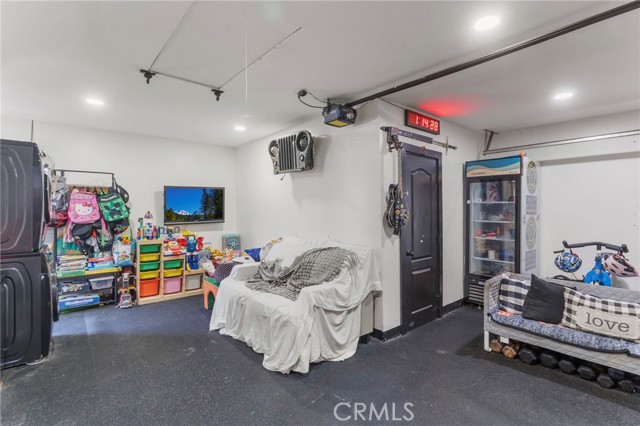 8129 Rancho Poderoso Road, Paramount CA: https://media.crmls.org/medias/78c7451c-9b06-4f6c-831e-fc689c659150.jpg