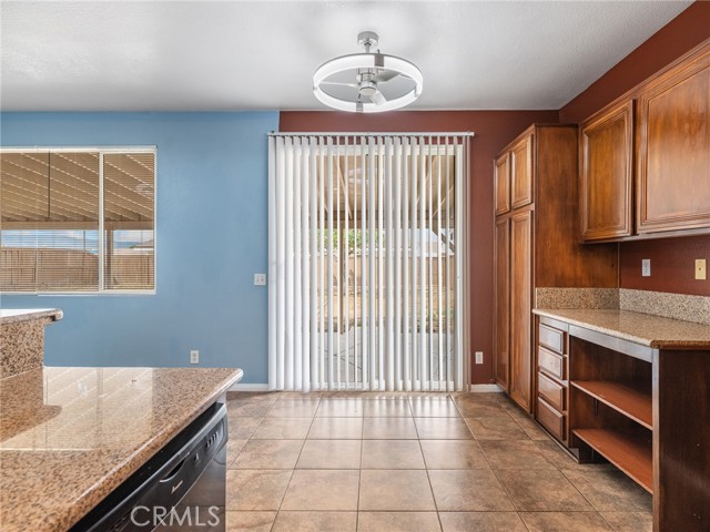 Detail Gallery Image 12 of 45 For 14400 Jeremiah, Adelanto,  CA 92301 - 5 Beds | 2 Baths