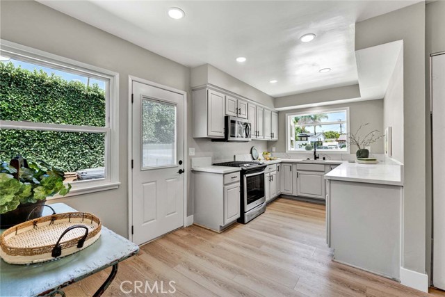 1119 N Lincoln Avenue, Fullerton CA: https://media.crmls.org/medias/78c77c89-2cb9-4eb2-993e-e252db3822e1.jpg