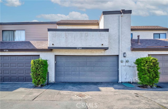9724 Walker Court, Cypress CA: https://media.crmls.org/medias/78c7d12c-67bc-438f-a5eb-6f8d1f8f7e81.jpg