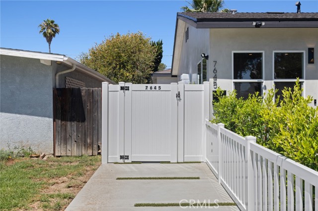 Front Image Thumbnail for CRSR26136711