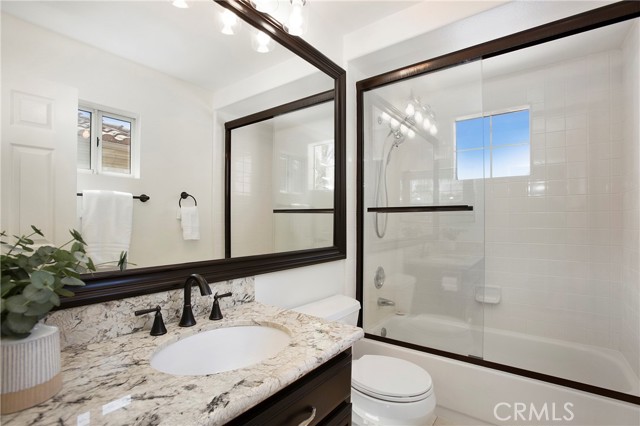 25 Santa Maria, Lake Forest CA: https://media.crmls.org/medias/78c9065d-ed6d-4b04-a87c-9401e6bfe0ee.jpg
