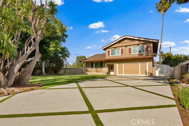 Detail Gallery Image 1 of 38 For 14012 Gershon Pl, Santa Ana,  CA 92705 - 3 Beds | 3 Baths