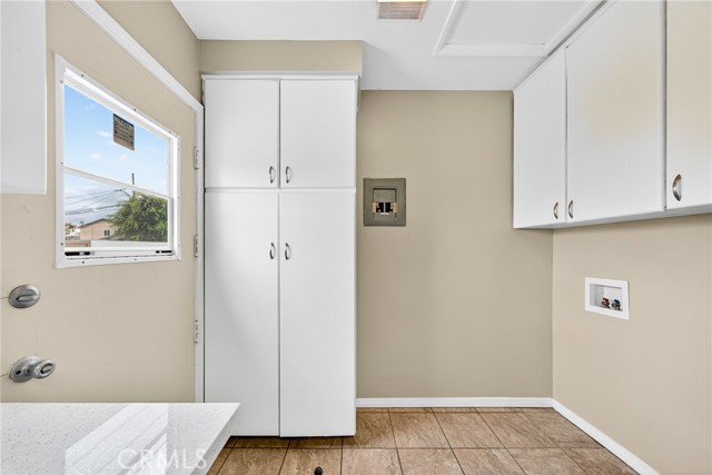 Detail Gallery Image 15 of 35 For 1500 W 96th, Los Angeles,  CA 90047 - 2 Beds | 2 Baths