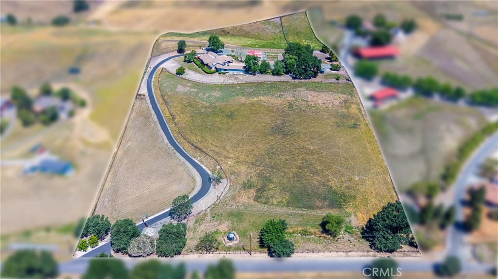 https://media.crmls.org/medias/78cbafe0-182d-4a9f-8954-56e4c66e65a8.jpg?preset=X-Large