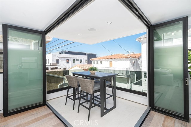 1034 W Balboa Boulevard, Newport Beach CA: https://media.crmls.org/medias/78cbc3a8-650e-4dcf-8776-4c8e7f44e0c2.jpg