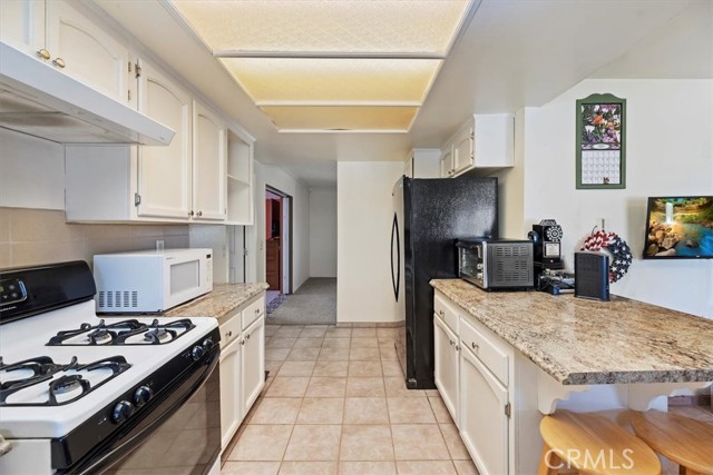 5485 SULPHUR Drive, Jurupa Valley CA: https://media.crmls.org/medias/78cbe4ec-3197-4b0d-9e46-bc7527cc7f8e.jpg