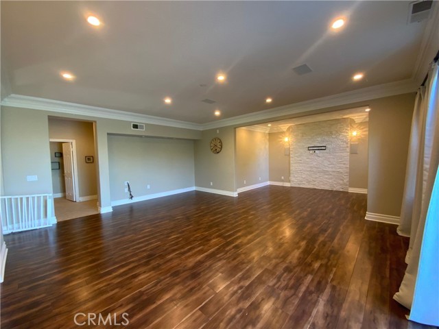 Detail Gallery Image 9 of 27 For 1475 Clearview Cir, Corona,  CA 92882 - 4 Beds | 3/1 Baths