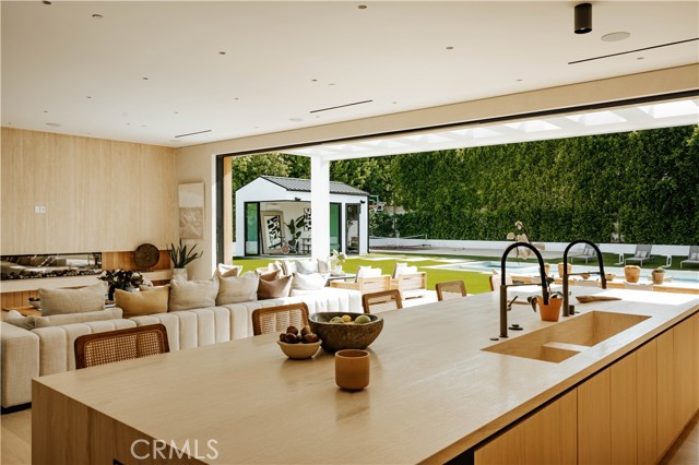 5461 Bothwell Road, Tarzana CA: https://media.crmls.org/medias/78cc7af0-b271-4319-9bc6-cc1bd3d25800.jpg