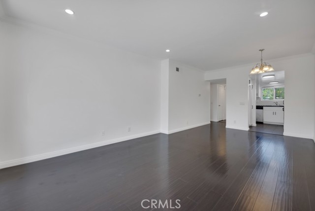 Detail Gallery Image 9 of 28 For 17847 Beneda #16,  Canyon Country,  CA 91351 - 2 Beds | 2 Baths