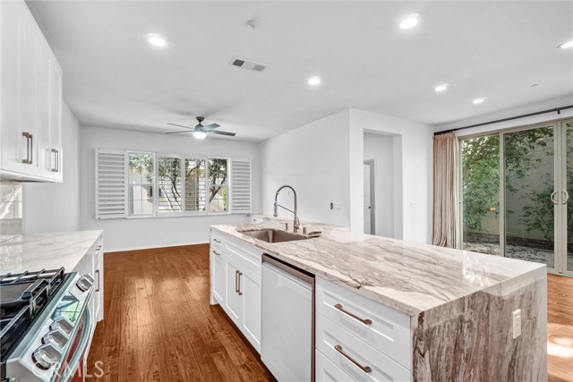 Detail Gallery Image 8 of 35 For 519 S Melrose St, Anaheim,  CA 92805 - 3 Beds | 2/1 Baths