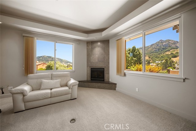 940 Pasatiempo Drive, San Luis Obispo CA: https://media.crmls.org/medias/78cde210-e69e-418a-a957-188043036ae9.jpg